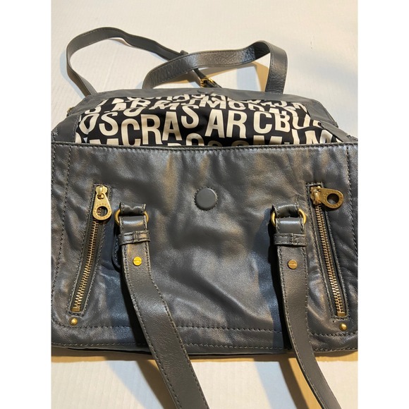 Marc Jacobs Petal to the Metal Natasha Gray Leather Shoulder Bag - Picture 14 of 14